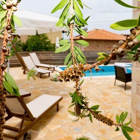 Amoya Villas Stoúpa Buitenkant foto