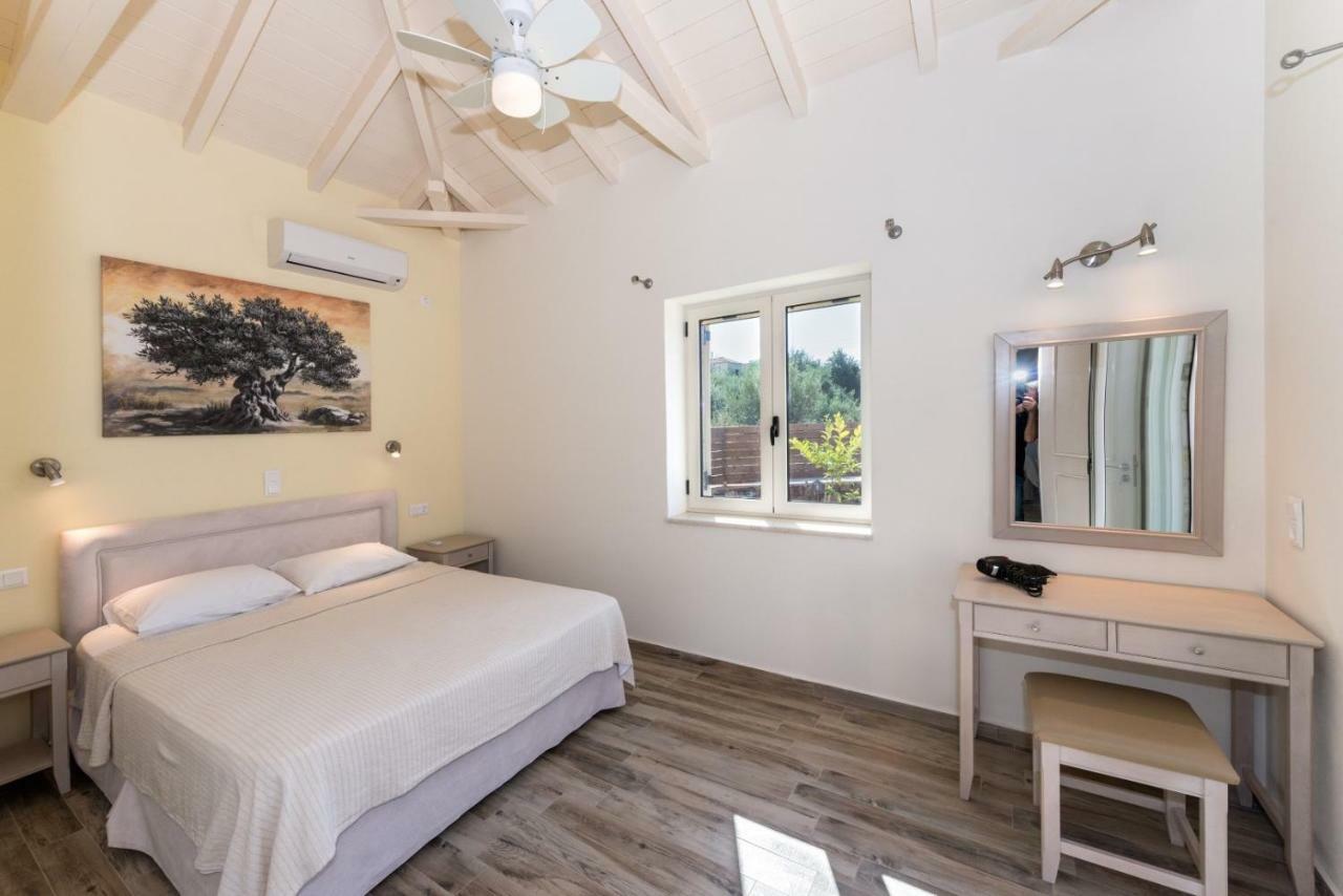 Amoya Villas Stoúpa Buitenkant foto