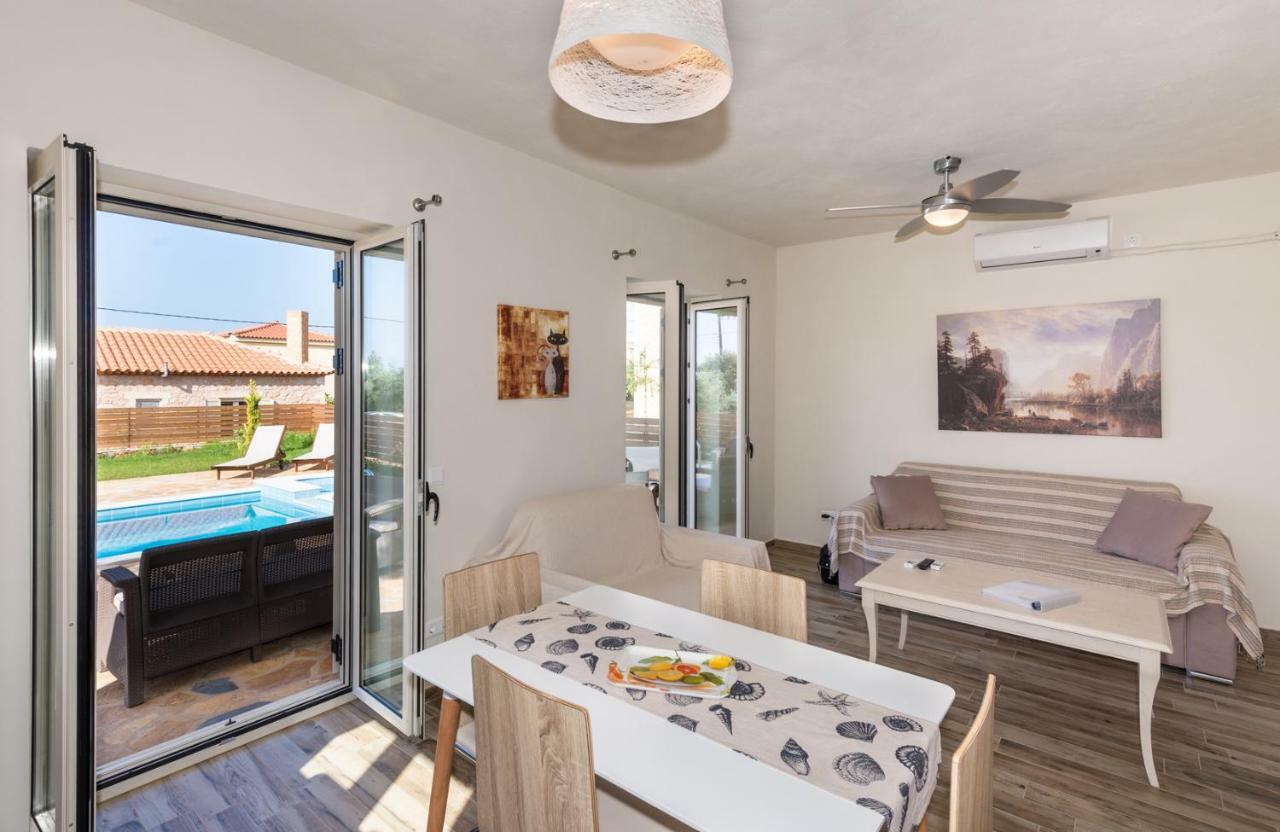Amoya Villas Stoúpa Buitenkant foto
