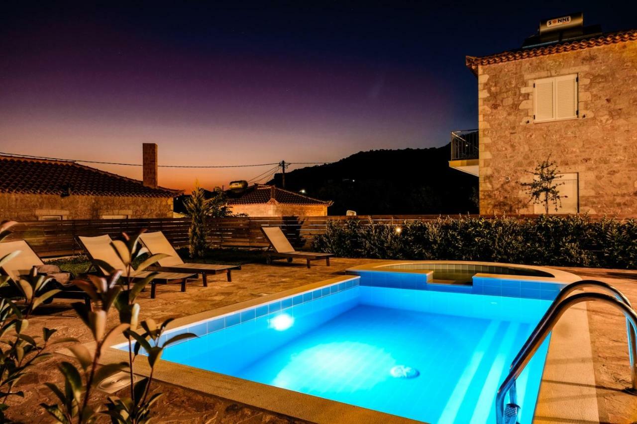 Amoya Villas Stoúpa Buitenkant foto