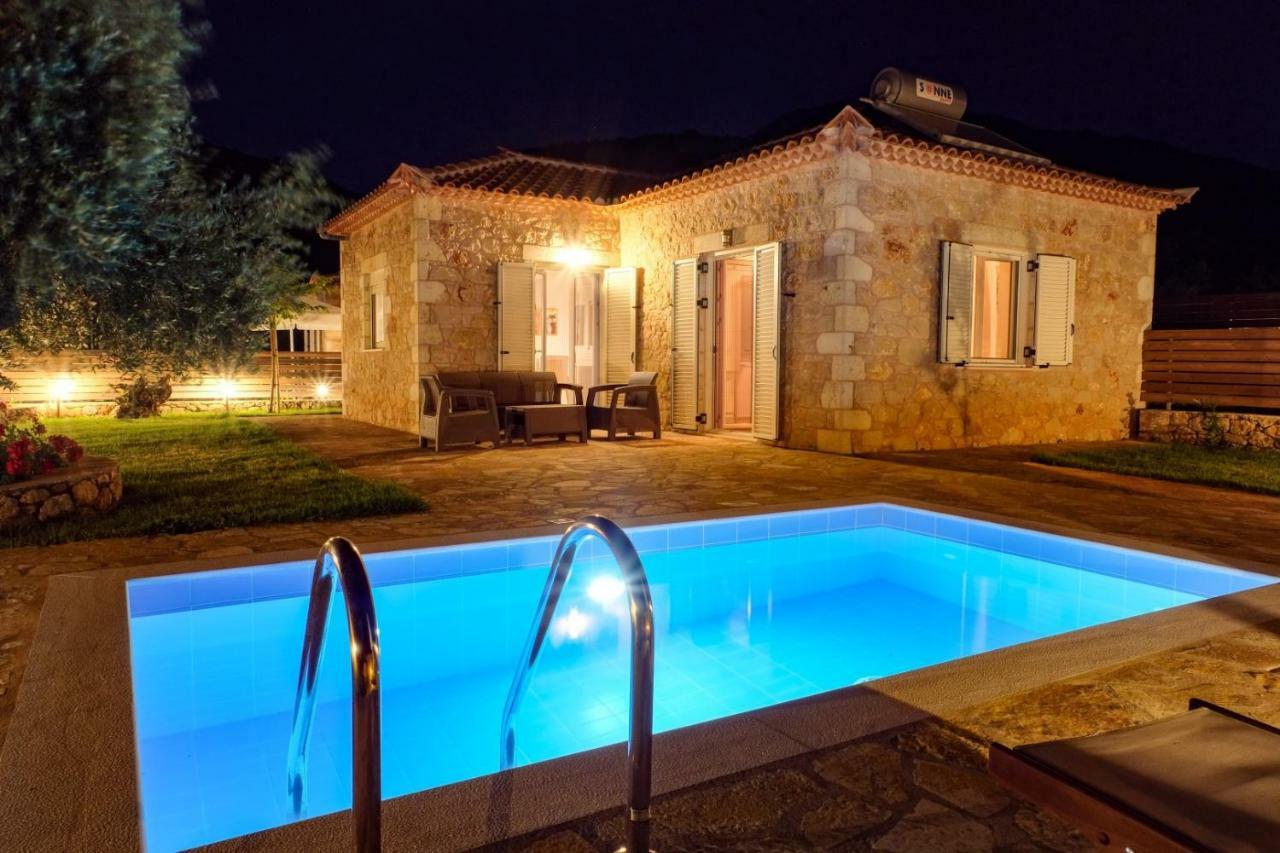 Amoya Villas Stoúpa Buitenkant foto